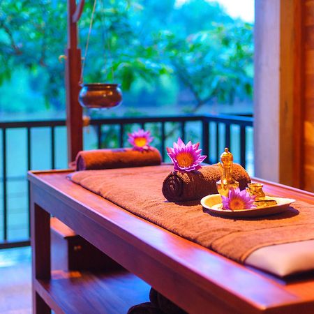 Karunakarala Ayurveda Resort Kammala エクステリア 写真