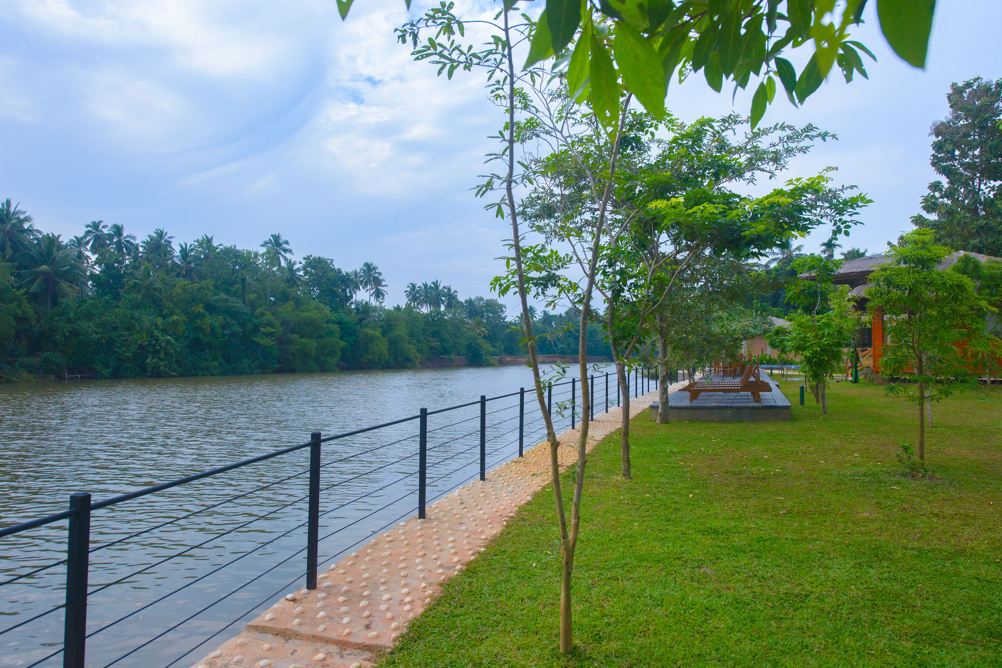 Karunakarala Ayurveda Resort Kammala エクステリア 写真